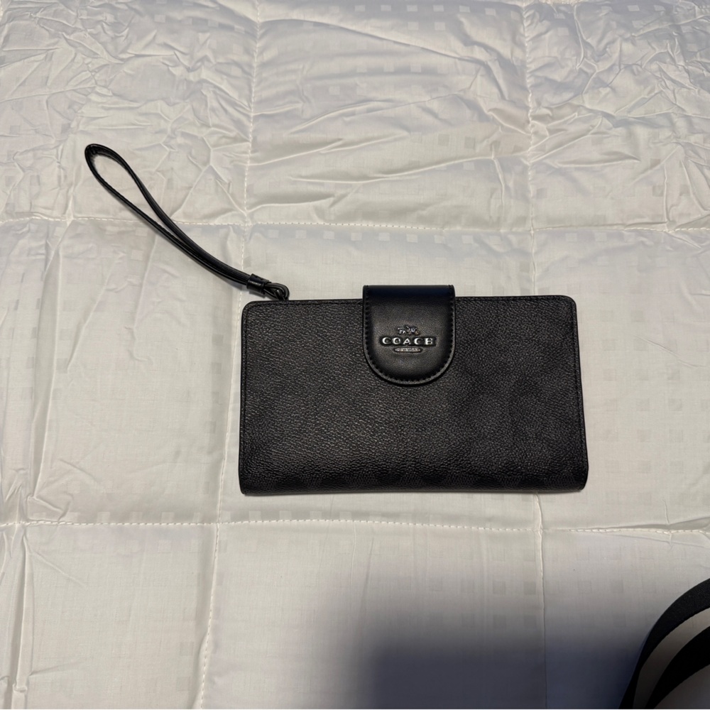 Coach Black Leather Wristlet Phone Wallet Case